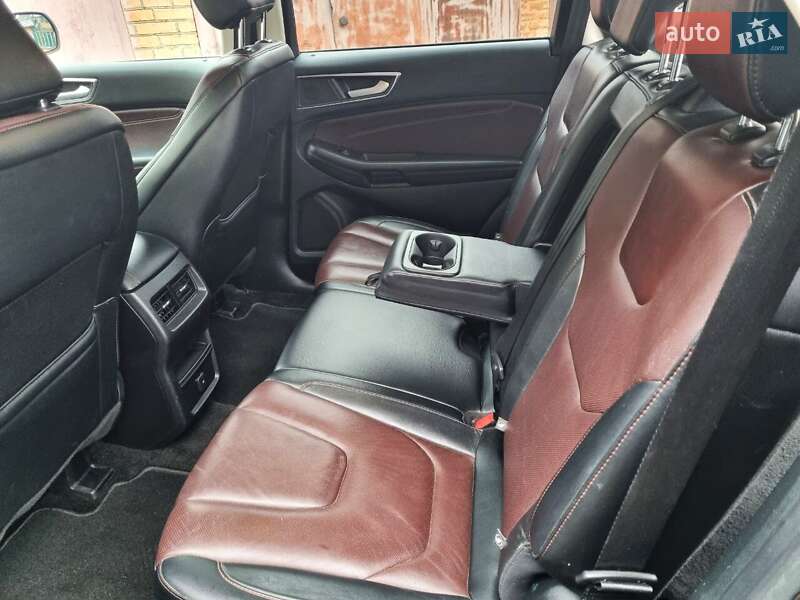 Позашляховик / Кросовер Ford Edge 2018 в Рівному