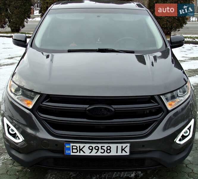 Внедорожник / Кроссовер Ford Edge 2017 в Ровно
