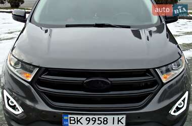 Позашляховик / Кросовер Ford Edge 2017 в 