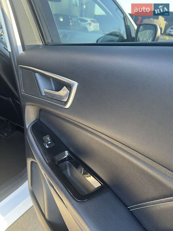 Внедорожник / Кроссовер Ford Edge 2016 в Киеве