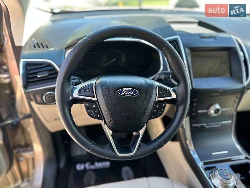 Позашляховик / Кросовер Ford Edge 2020 в Чернівцях