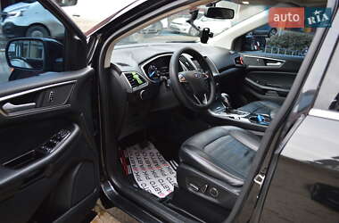Внедорожник / Кроссовер Ford Edge 2015 в 