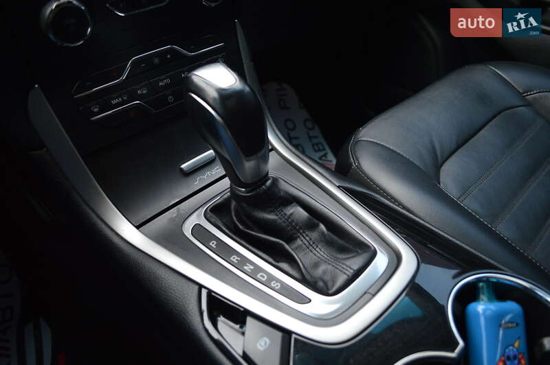 Позашляховик / Кросовер Ford Edge 2015 в Львові