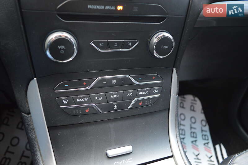 Позашляховик / Кросовер Ford Edge 2015 в Львові