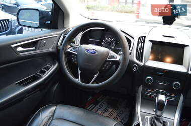 Внедорожник / Кроссовер Ford Edge 2015 в 