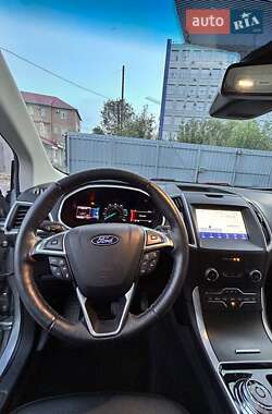 Внедорожник / Кроссовер Ford Edge 2019 в 