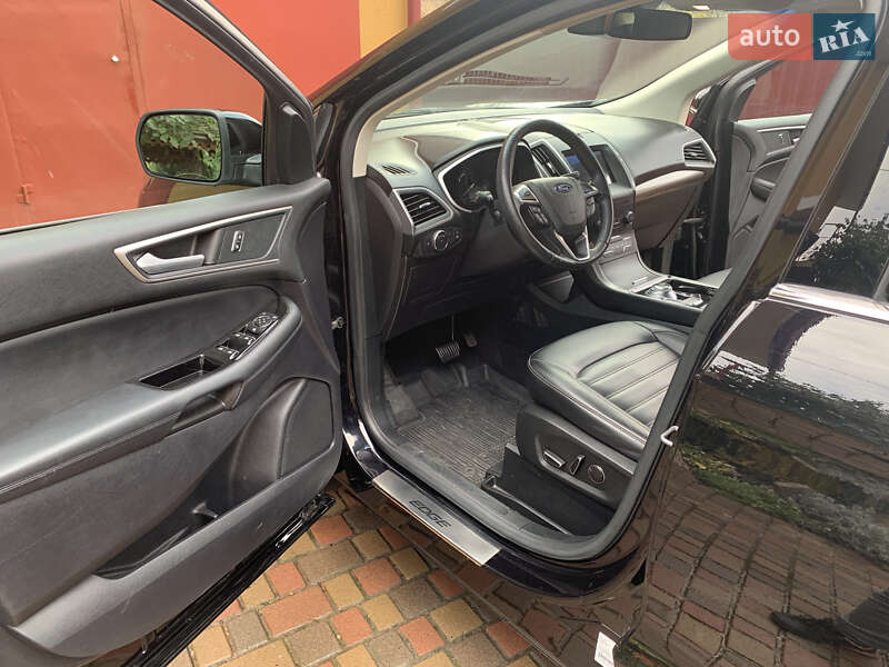 Внедорожник / Кроссовер Ford Edge 2019 в Ровно