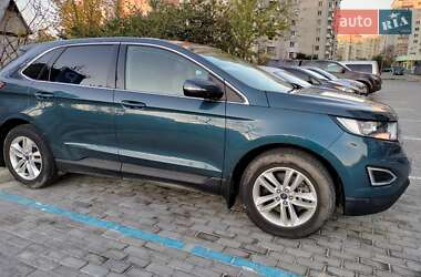Позашляховик / Кросовер Ford Edge 2016 в 