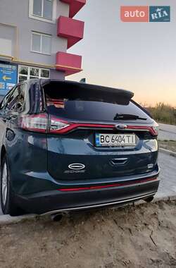 Позашляховик / Кросовер Ford Edge 2016 в 