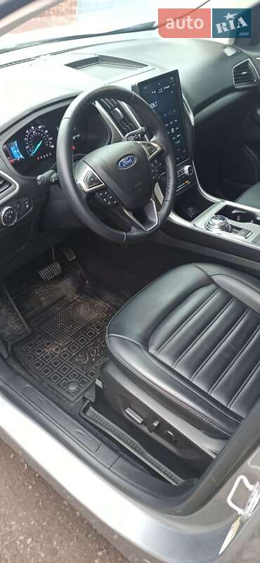 Позашляховик / Кросовер Ford Edge 2022 в Лубнах
