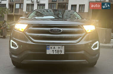 Позашляховик / Кросовер Ford Edge 2017 в 