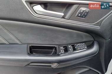 Внедорожник / Кроссовер Ford Edge 2018 в 