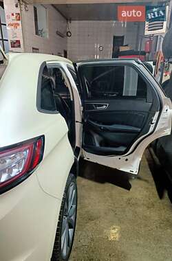 Внедорожник / Кроссовер Ford Edge 2016 в Ивано-Франковске