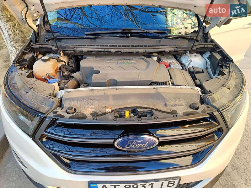 Внедорожник / Кроссовер Ford Edge 2016 в Ивано-Франковске