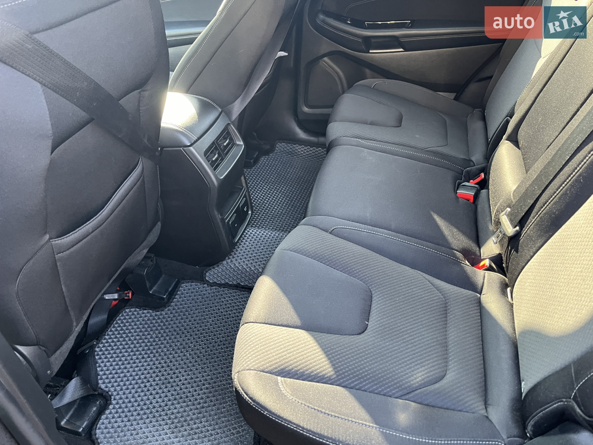2017 Ford Edge - мініатюра 19