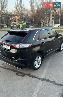 Внедорожник / Кроссовер Ford Edge 2015 в 