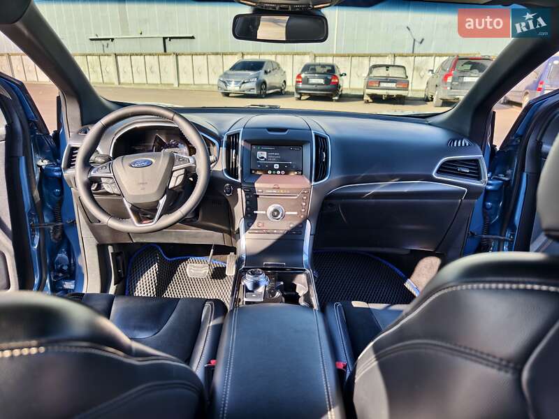 Внедорожник / Кроссовер Ford Edge 2018 в Нововолынске