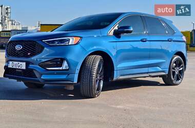 Внедорожник / Кроссовер Ford Edge 2018 в 