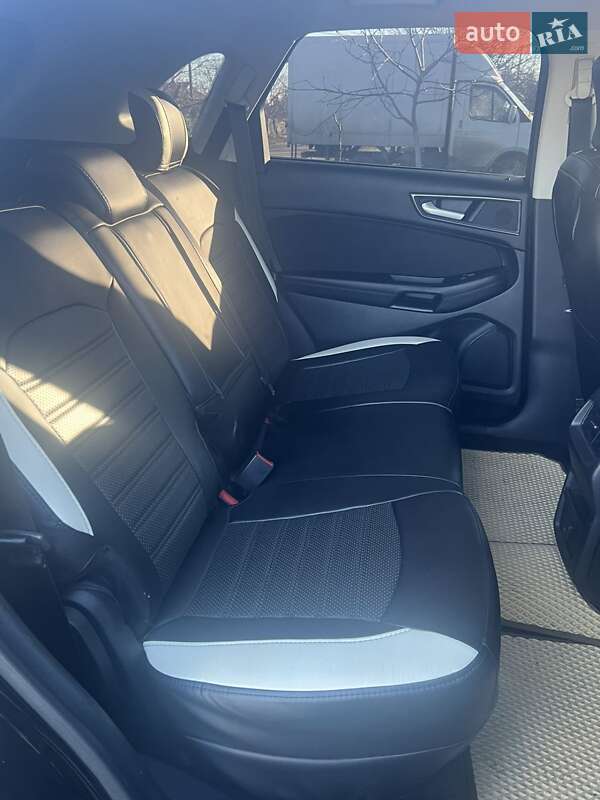 Позашляховик / Кросовер Ford Edge 2017 в Полтаві