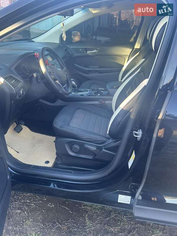 Позашляховик / Кросовер Ford Edge 2017 в Полтаві