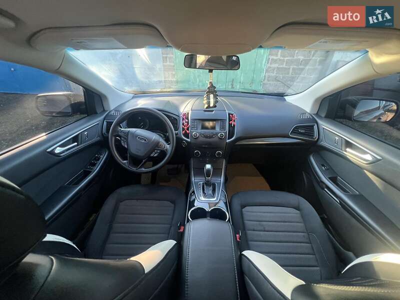 Позашляховик / Кросовер Ford Edge 2017 в Полтаві