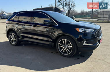Внедорожник / Кроссовер Ford Edge 2019 в 