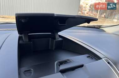 Внедорожник / Кроссовер Ford Edge 2017 в 