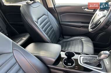 Внедорожник / Кроссовер Ford Edge 2017 в 