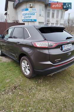 Внедорожник / Кроссовер Ford Edge 2017 в 