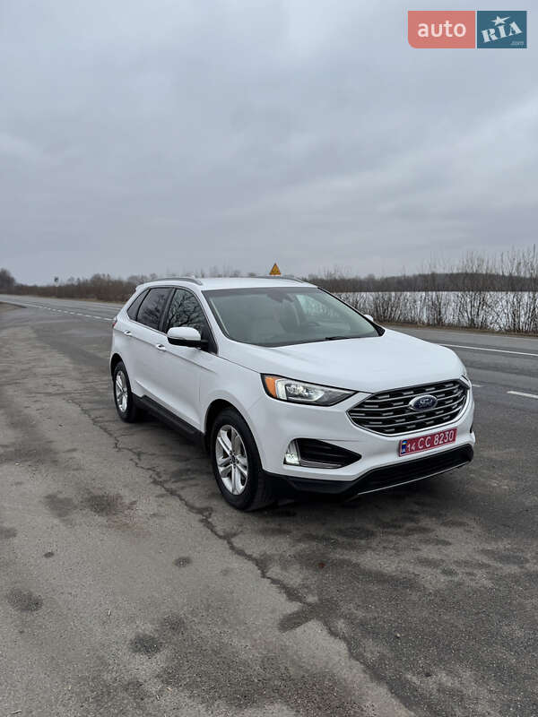 Внедорожник / Кроссовер Ford Edge 2020 в 