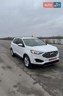 Внедорожник / Кроссовер Ford Edge 2020 в 