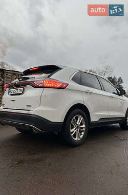 Внедорожник / Кроссовер Ford Edge 2016 в 