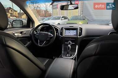Внедорожник / Кроссовер Ford Edge 2018 в 