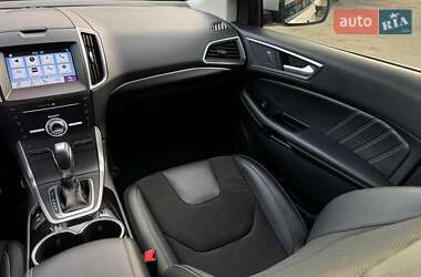 Внедорожник / Кроссовер Ford Edge 2018 в 