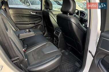 Внедорожник / Кроссовер Ford Edge 2018 в 