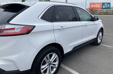 Внедорожник / Кроссовер Ford Edge 2019 в 