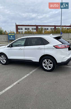 Внедорожник / Кроссовер Ford Edge 2019 в 