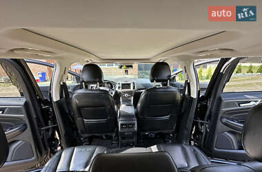 Внедорожник / Кроссовер Ford Edge 2019 в 