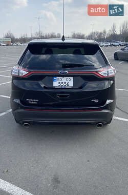 Внедорожник / Кроссовер Ford Edge 2018 в 