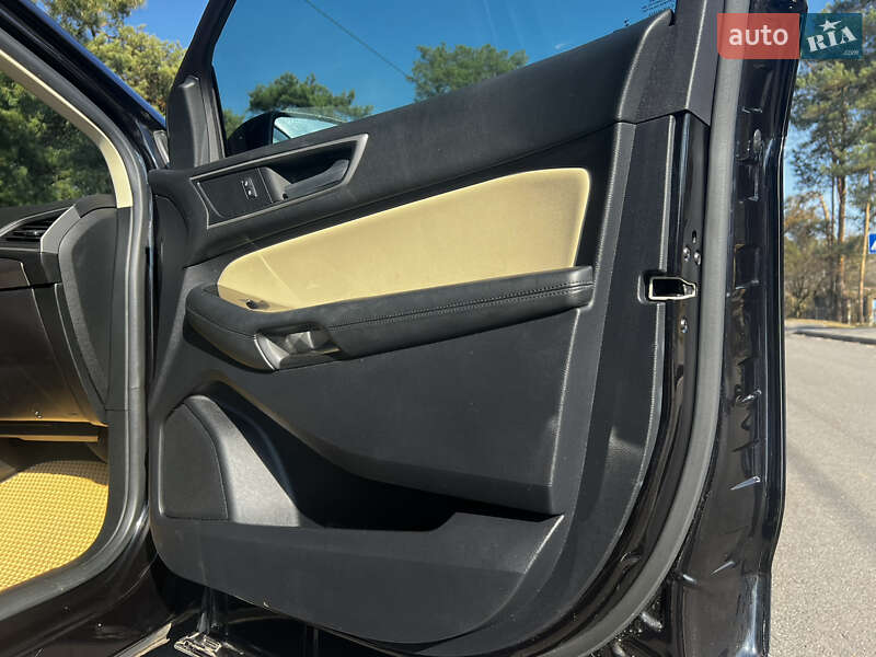 Внедорожник / Кроссовер Ford Edge 2019 в Звягеле
