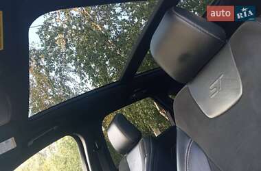 Позашляховик / Кросовер Ford Edge 2019 в 