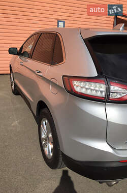 Внедорожник / Кроссовер Ford Edge 2016 в 