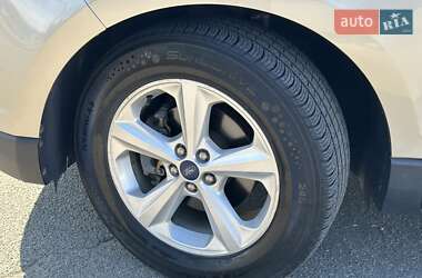 Внедорожник / Кроссовер Ford Edge 2018 в 