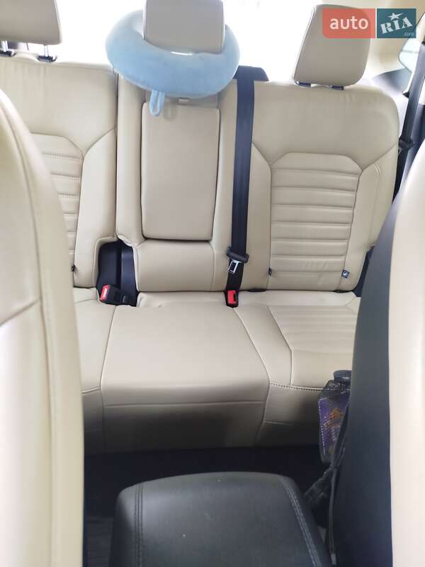 Внедорожник / Кроссовер Ford Edge 2016 в Киеве