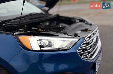 Внедорожник / Кроссовер Ford Edge 2020 в 