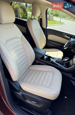 Внедорожник / Кроссовер Ford Edge 2015 в 
