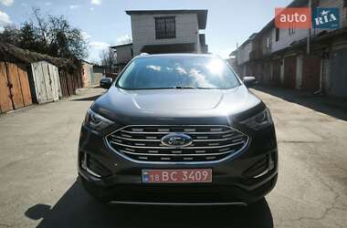 Внедорожник / Кроссовер Ford Edge 2019 в 