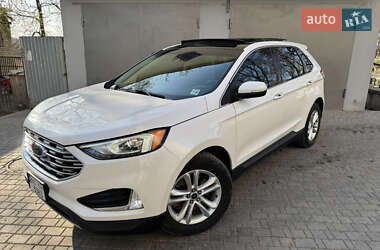 Внедорожник / Кроссовер Ford Edge 2018 в 