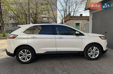 Внедорожник / Кроссовер Ford Edge 2018 в 