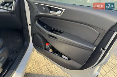Внедорожник / Кроссовер Ford Edge 2018 в 